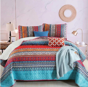 lot 465 image: Full Size Bohemian Quilt Set Retail $37.99 RCY-1
