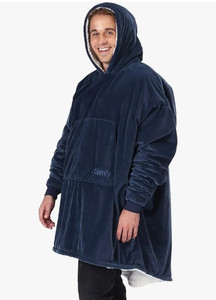 lot 466 image: Oversized Wearable Blanket Retail $49.99 RCY-1