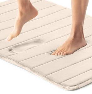 lot 482 image: Memory Foam Bathroom Rug Retail $24.99 RCY-1