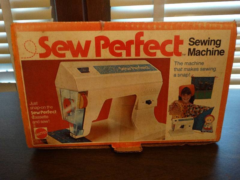 lot 110 image: Mini Vintage Sew Perfect.