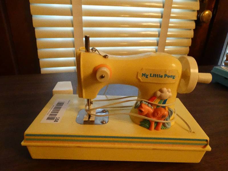 lot 168 image: Mini vintage my little pony electric sewing machine.