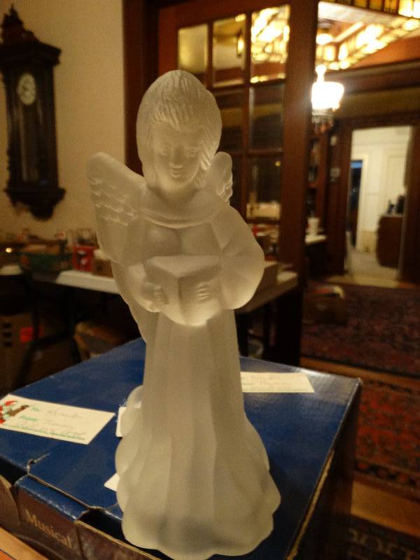 lot 184 image: Christmas Glass Angel Candle Holder and Trio of  Angels.