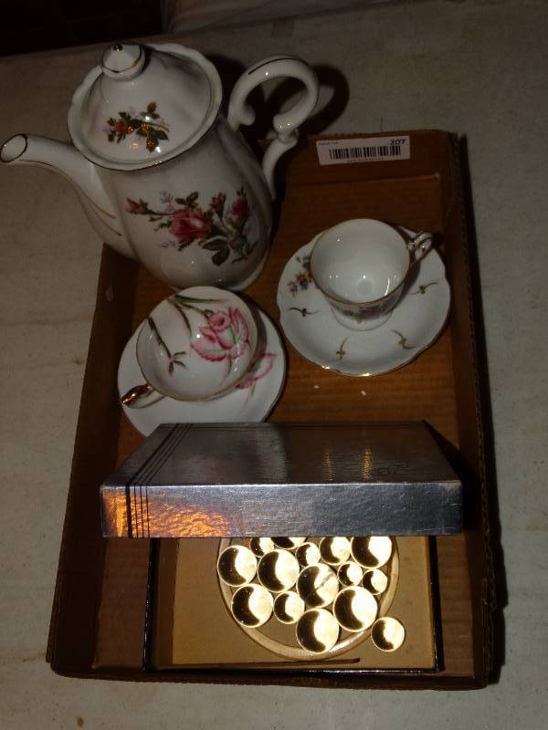lot 207 image: Electric Porcelain tea Pot with no cord, 2- cup and saucer sets, vintage crystal ball flower set.