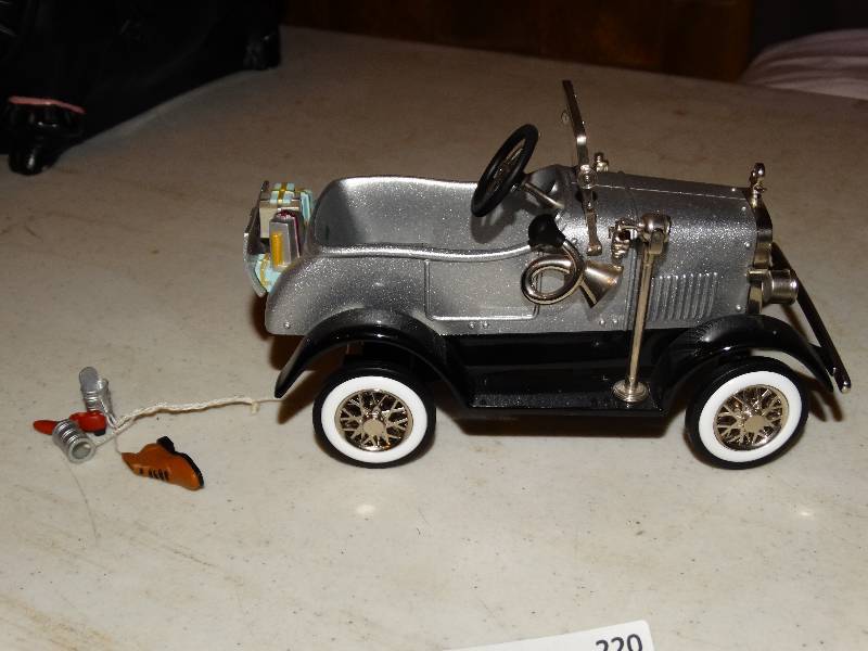 lot 220 image: Just Married 1927 Gilliam. Honeymoon. Number V060.