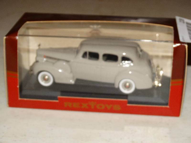 lot 228 image: 1940 Super 8 Packard.