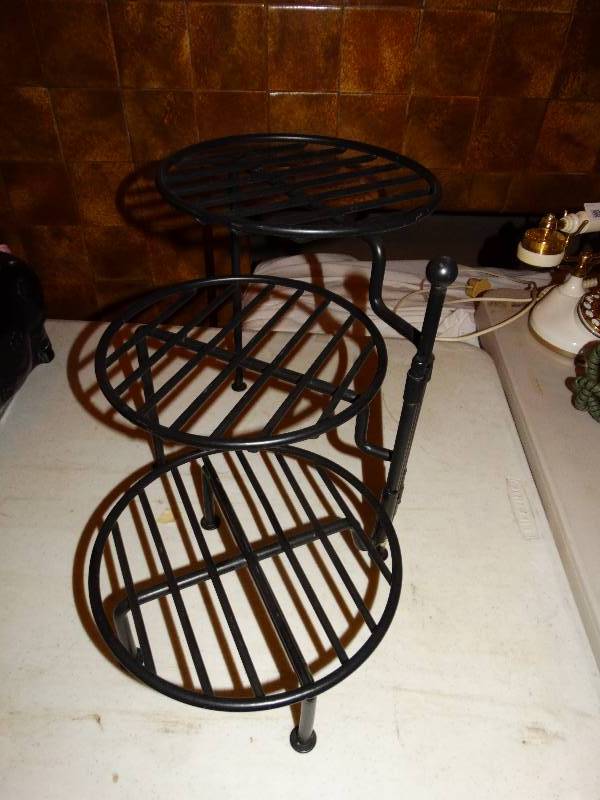 lot 246 image: 3 shelf plant stand.