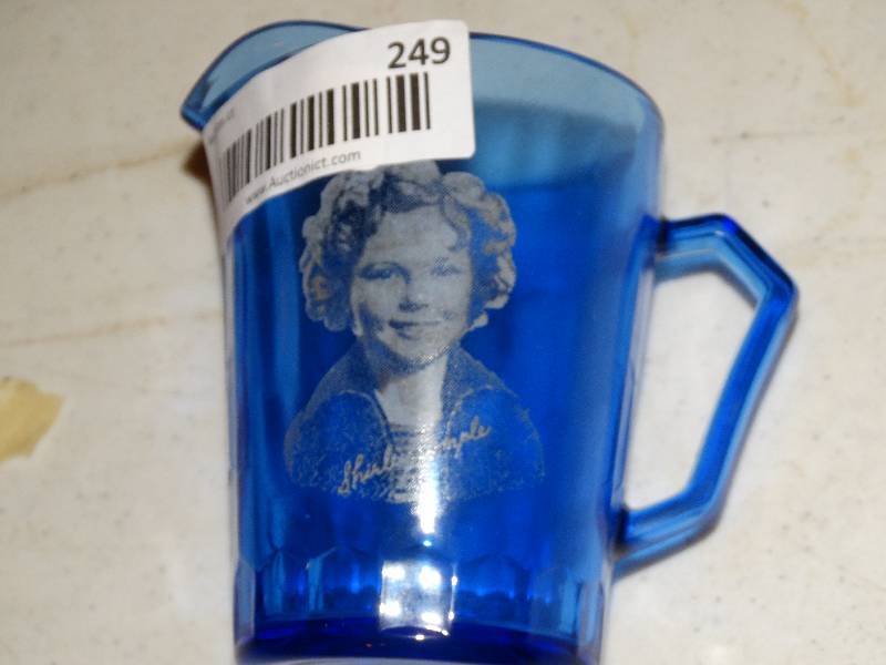 lot 249 image: Antique Shirley Temple Milk Jug.