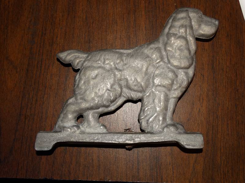 lot 260 image: Antique Metal Dog wind vane.