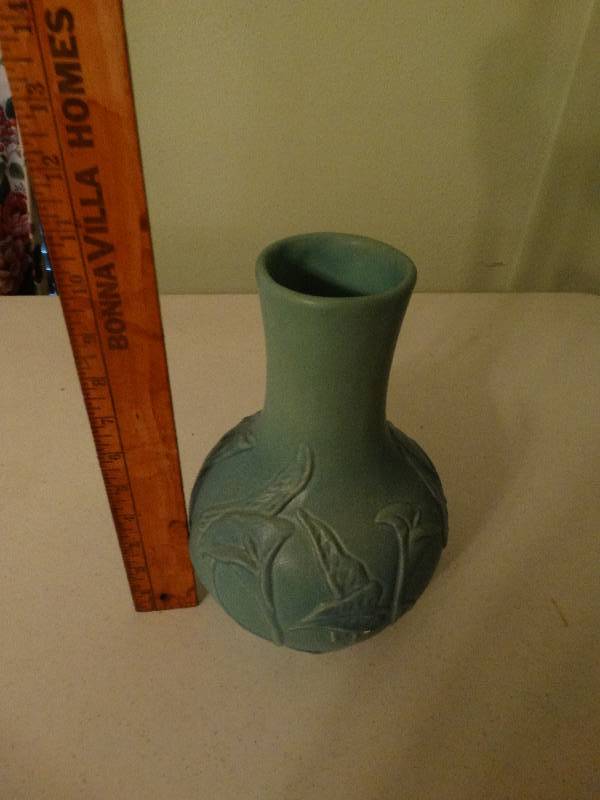 lot 296 image: Van Briggle Pottery vase.