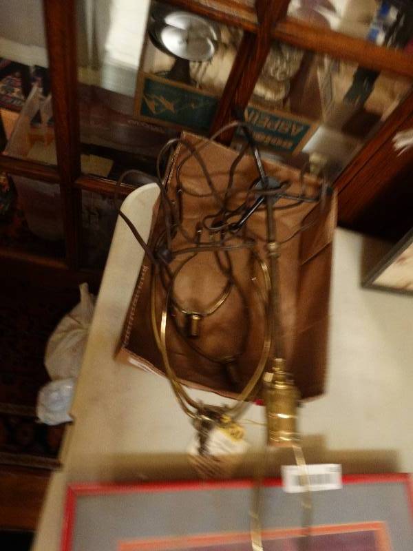 lot 310 image: Lamp & lamp parts.
