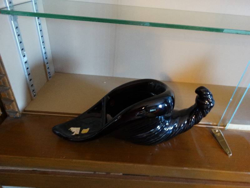 lot 335 image: Black planter by royal haeger.