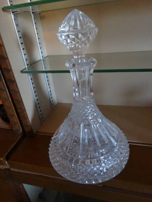 lot 344 image: Crystal liquor decanter.
