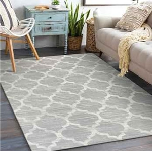 lot 692 image: 5x7 Area Rug Retail $77.99 RCY-1