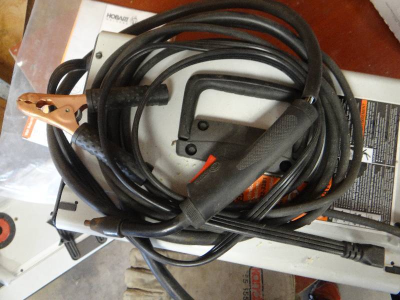 Hobart handler 125 EZ & H 9B gun welder w/gloves & manual. Wichita