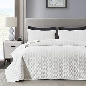 lot 5802 image: Maple&Stone Quilt Set King Size, Lightweight Off-White Bedspread Ultrasonic Chevron Pattern Light Coverlet for All Season Comforter Bedding Decor - 3 Piece King Bed Cover Sets