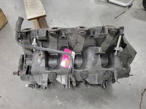 lot 41501 image: Intake Manifold