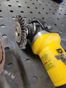 lot 43067 image: Dewalt Grinder