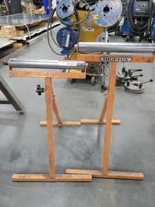 lot 47523 image: Lot of 2 Adjustable Shop Fox Rollers