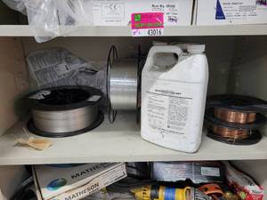 lot 43016 image: Contents Of Shelf W Coolant, Copper Wire and More