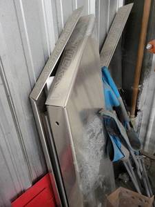 lot 43026 image: Assorted Lot Of Kanterra Stainless Steel Parts