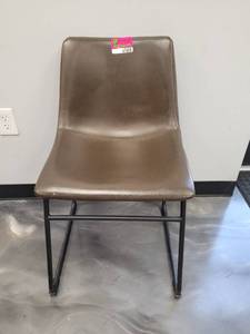 lot 47608 image: Brown Accent Chair