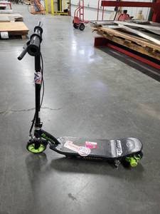 lot 47580 image: Small Electric Scooter - Razor Power Core 90