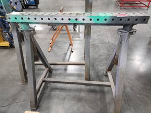 lot 47522 image: 40in Adjustable Aluminum Fab Horse