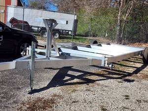 lot 9024 image: Newly Fabricated 27ft Aluminum Boat Trailer