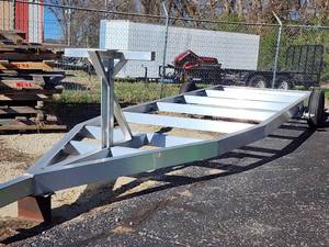 lot 9025 image: Newly Fabricated 27ft Aluminum Boat Trailer