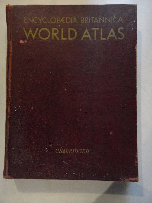 lot 1050 image: 1951 Encyclopedia Britannica World Atlas