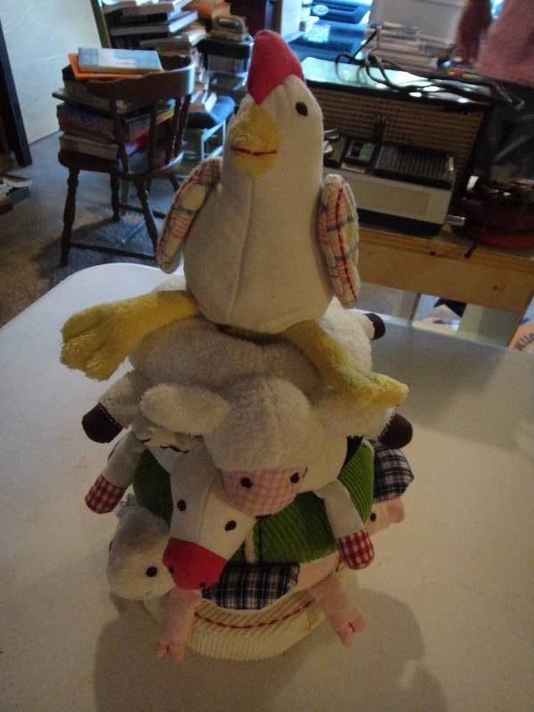 lot 1058 image: Pottery Barn Kids Stackable Animals (Retail, $39.00)