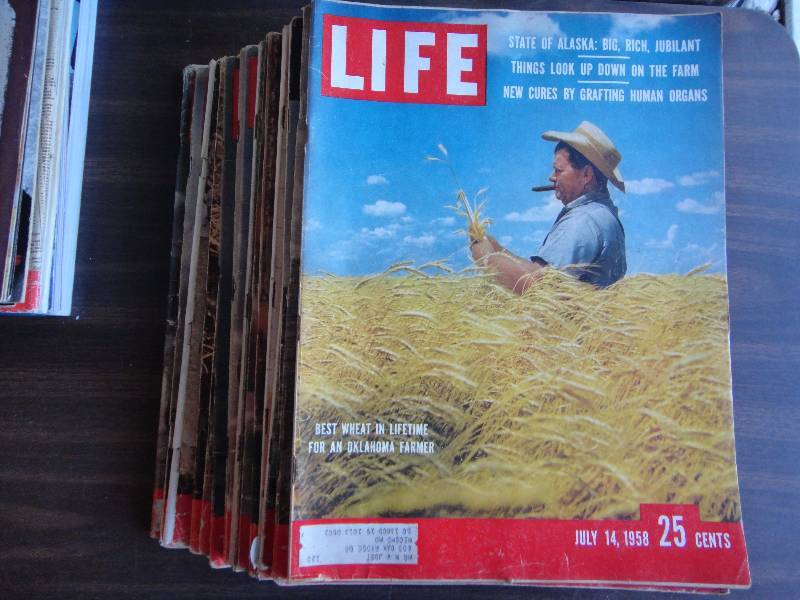 lot 2209 image: HUGE LOT 1950s Vintage Life Magazine Lot