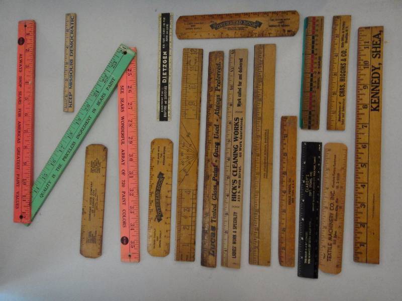 lot 1155 image: Lot of Vintage Wooden Rulers with Cool Advertising