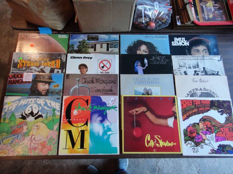 lot 1880 image: VINTAGE RECORD ALBUM LOT Paul Simon, Traffic, MORE