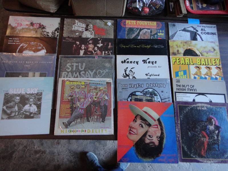 lot 1893 image: VINTAGE RECORD ALBUM LOT Bluegrass and Banjo, MORE