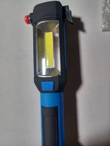 lot 38 image: New multi function flashlight