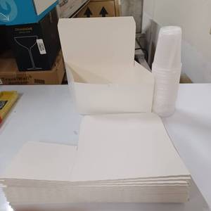 lot 52 image: large lot of 20 lunch boxes white fold flat great for box lunches includes 20 cups