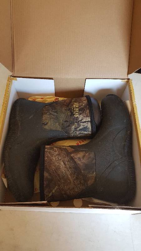 lot 524 image: Red Head Mallard 8 Waterproof Boots SIze 11