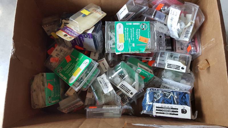 lot 543 image: Misc Lot of Hardware and Grease Zerks
