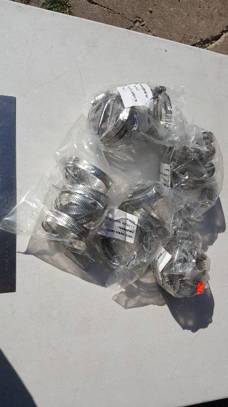 lot 476 image: 50 2-3 Stainless Steel Radiator Clamps (5 bags packed 10 each)
