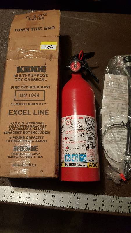 lot 596 image: Kidde Multi-Purpose Dry Chemical Fire Extinguisher