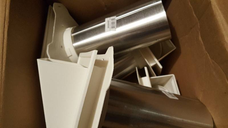 lot 598 image: Lot of 4 Mid-America 4 Hooded Vent