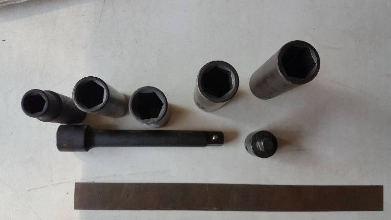 lot 541 image: Lot of 12 Drive Deepwell Sockets W 6 Extension and 38 Adapter