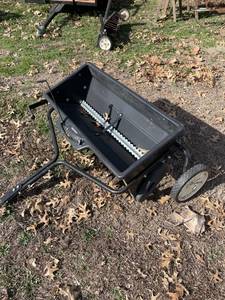 lot 1016 image: Agri-Fab spreader attachment