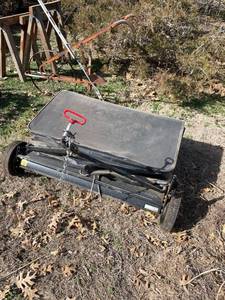 lot 1017 image: Agri-Fab yard sweeper attachment