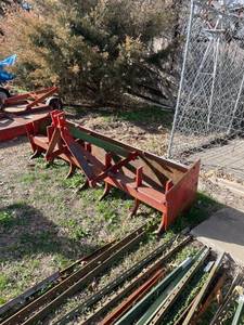 lot 1023 image: Blade with scarifier teeth implement