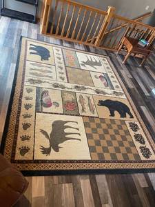 lot 2002 image: Woodland area rug