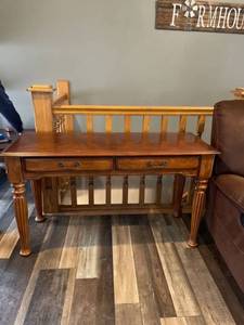 lot 2006 image: Wooden 2 drawer sofa table 29 x 50 x 20 in (matches lot 2005)