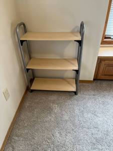 lot 2018 image: Portable shelf 34 x 26 x 10