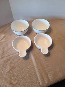 lot 2111 image: Two Corelle deep dish bowls and two Corningware grab-its